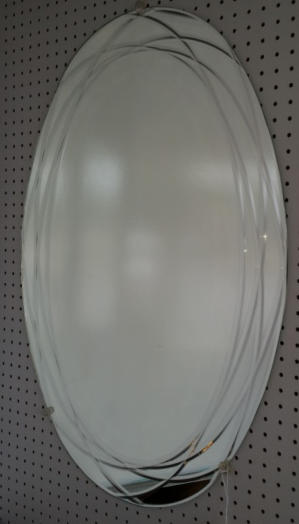 Oval weaved v-grooved mirror